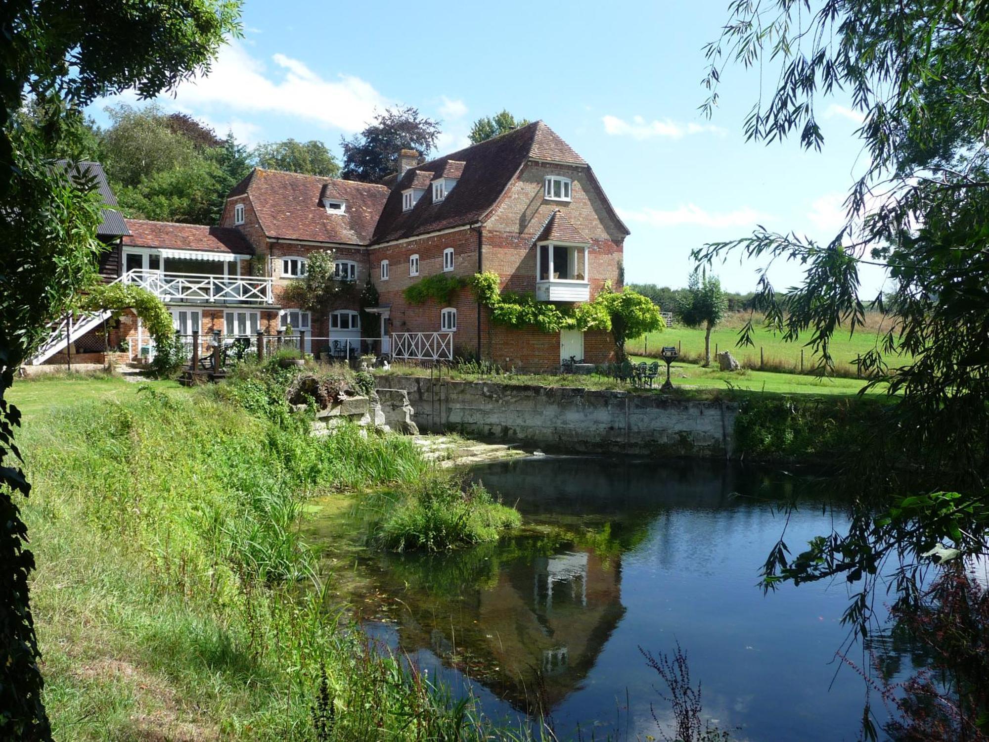 Salisbury Old Mill House Apartment Luaran gambar